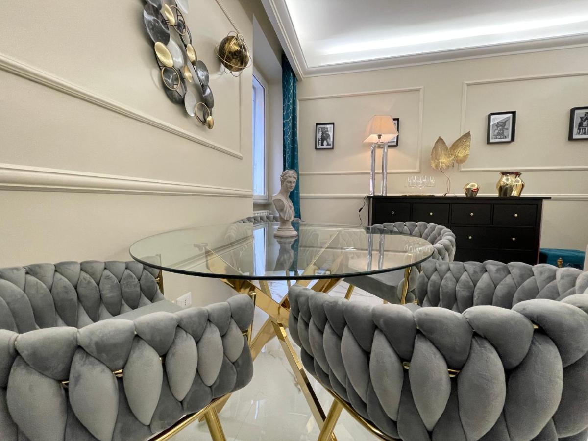 Spanish Steps Glamour & Sauna Luxury Apartment **** โรม ภายนอก รูปภาพ