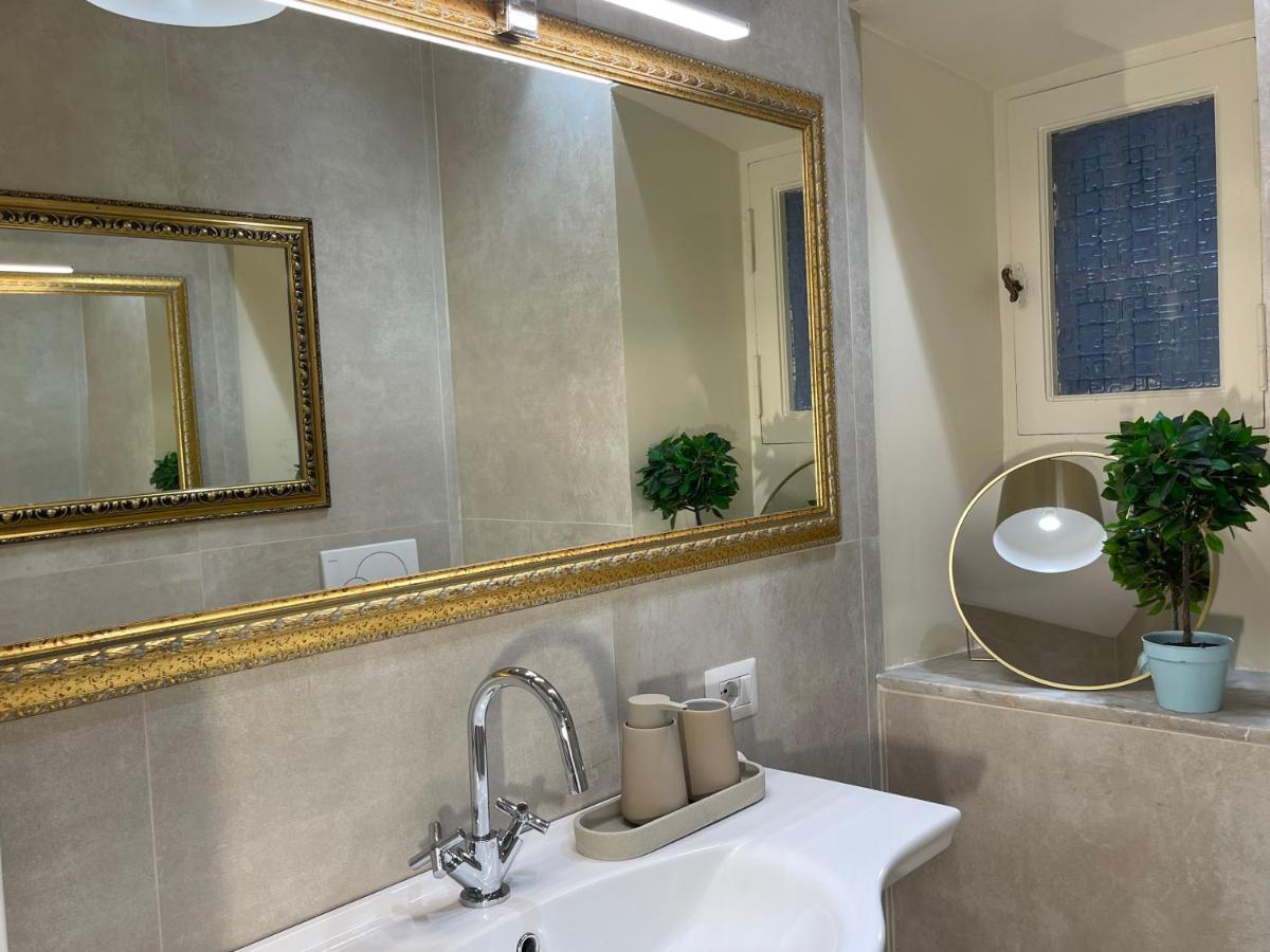 Spanish Steps Glamour & Sauna Luxury Apartment **** โรม ภายนอก รูปภาพ
